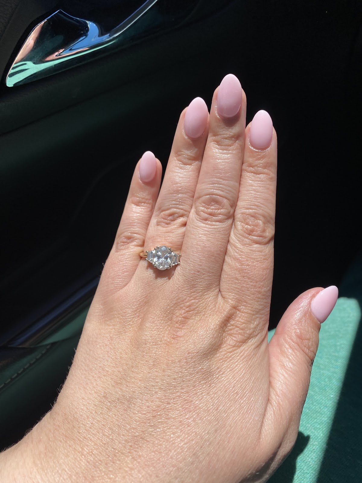 Vivi Nail Spa interior